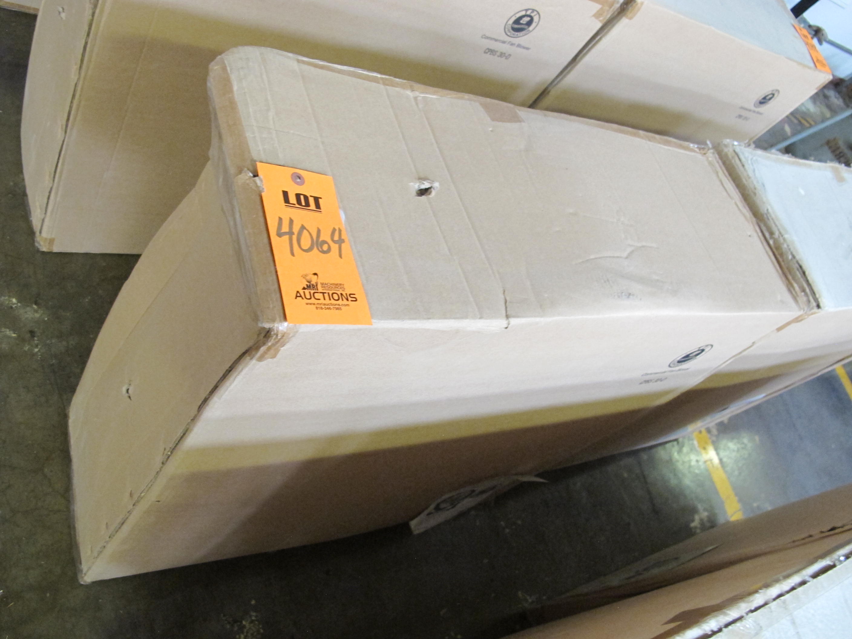 TPI COMMERCIAL FAN BLOWER, 30" MODEL # FE-75DFOL --OR-- CPBS-30-D. LOADING & HANDLING FEE $15-4064